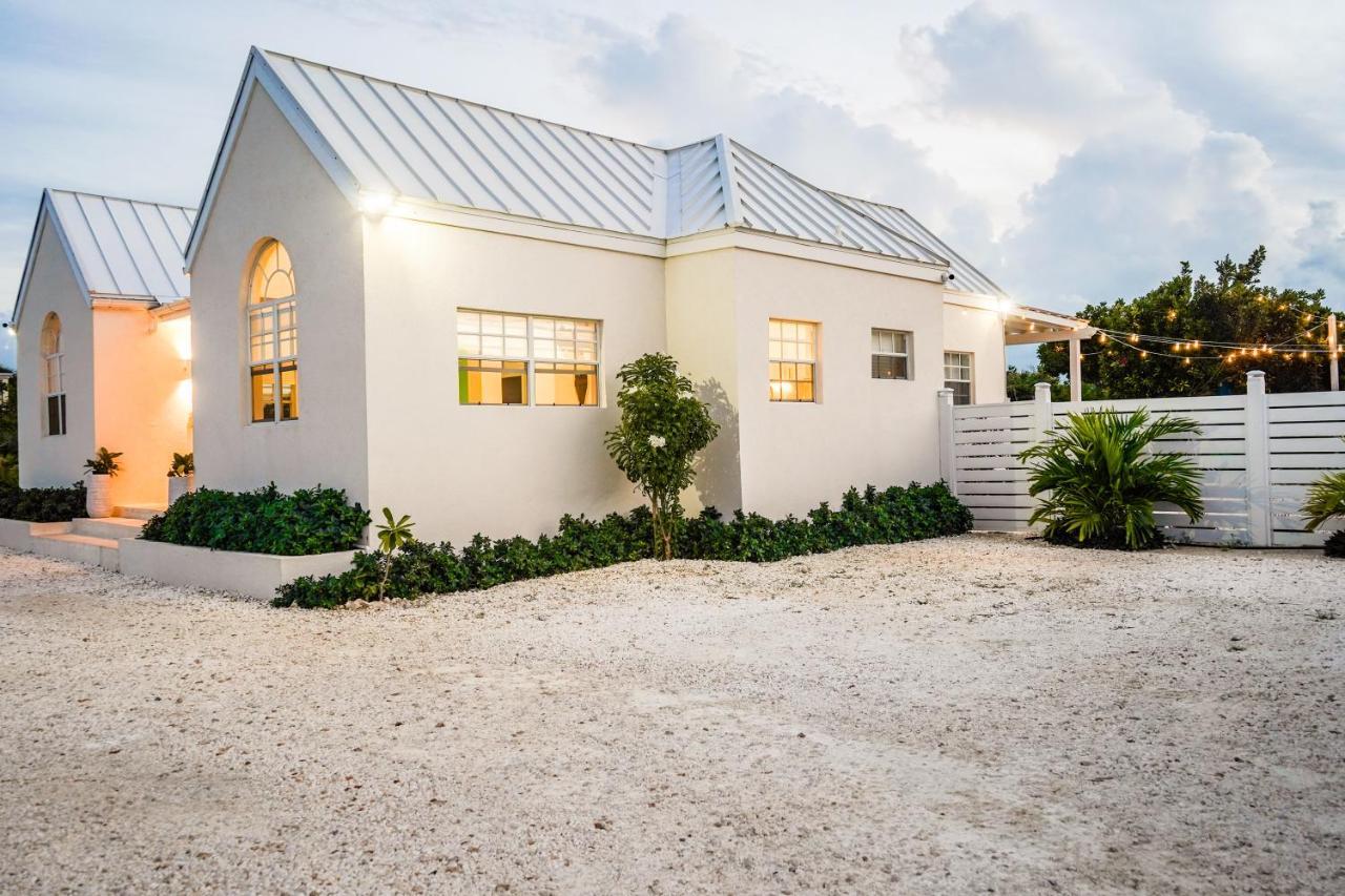 Modern Cottage With Chalk Sound Views Providenciales Exterior foto
